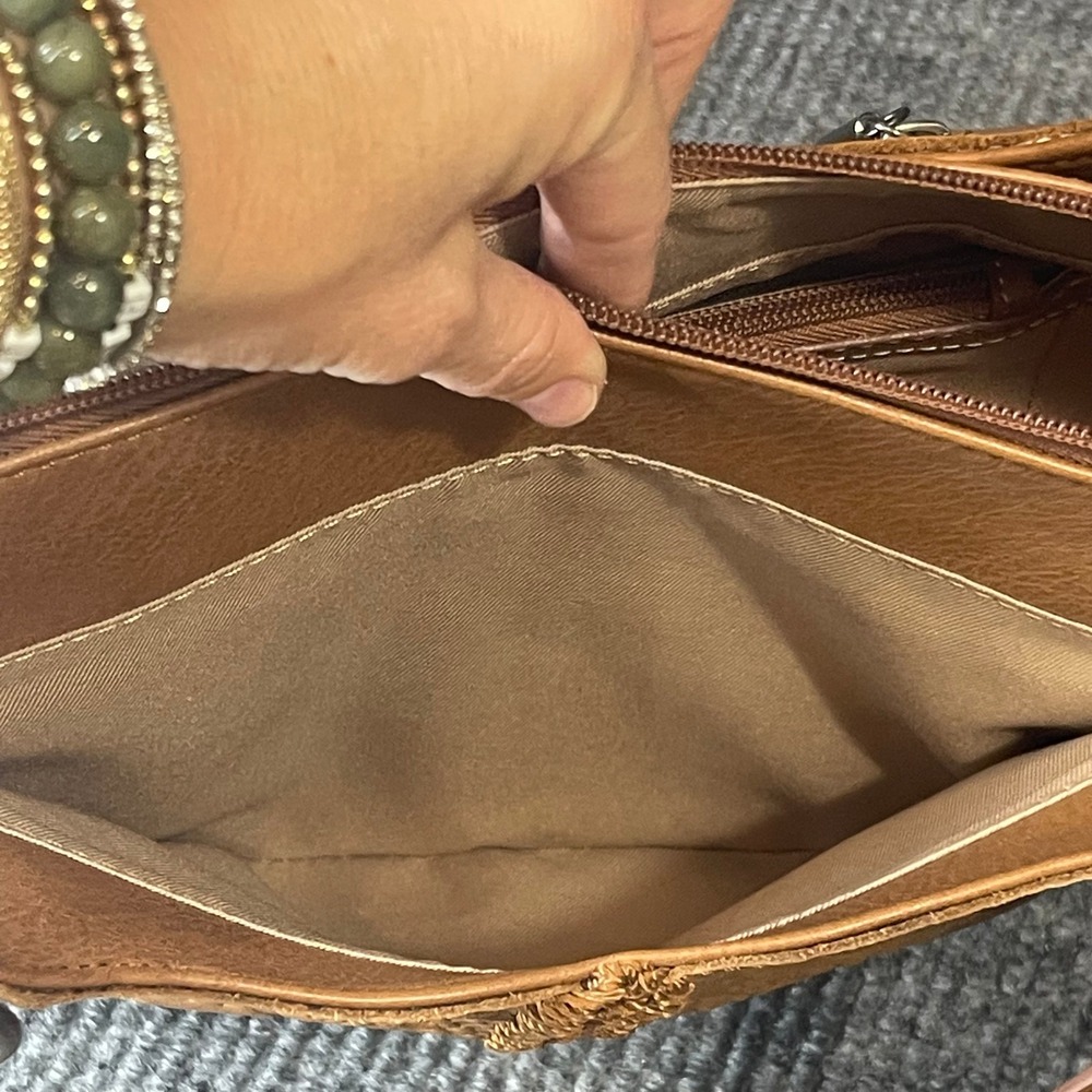The Sak Bolinas Embossed Leather Shoulder Bag Tan Boho Tooled Western NWOT - Picture 14 of 16